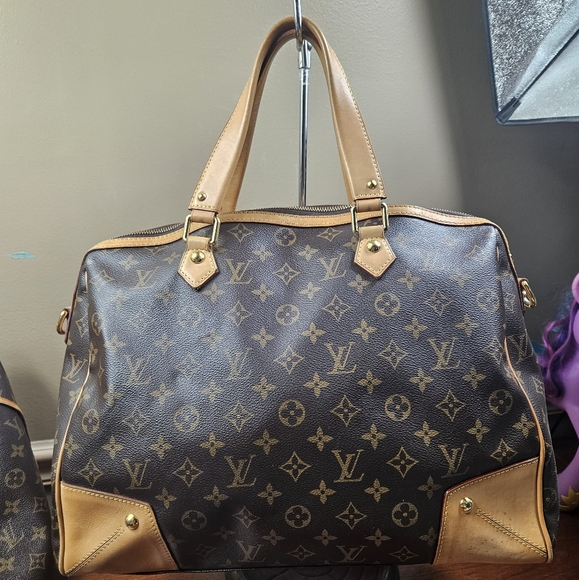 Auth Used Louis Vuitton Retiro Gm Monogram shoulder handbag - Picture 3 of 14